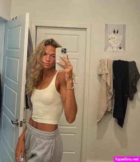 Anna Hall OnlyFans Thumbnail #v0NFzwq8yn