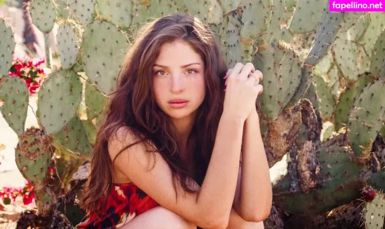 Anna Hopkins OnlyFans Thumbnail #H9SpG0xKfE