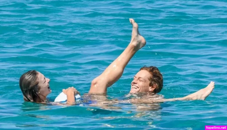 Anna Kalinskaya OnlyFans Thumbnail #H94ixhheFY