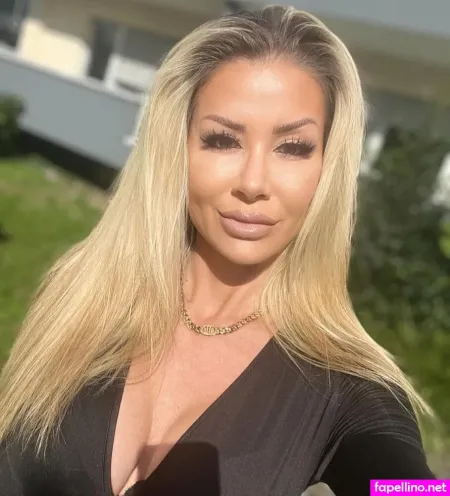 Anna Katharina 4 OnlyFans Thumbnail #OQ6gJOmnj9