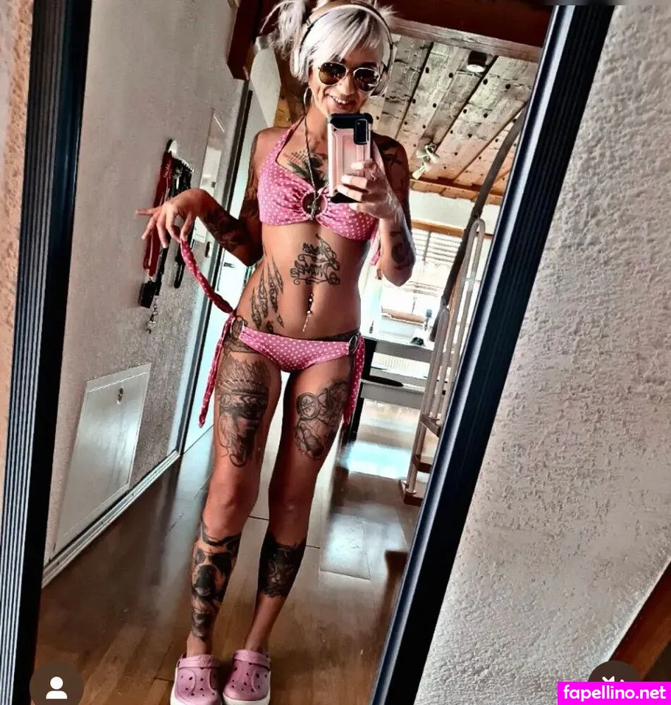 annabeatmietze, annakatharinaalt_offiziell Nude Leaked OnlyFans Photo #6EBzgIL9sr