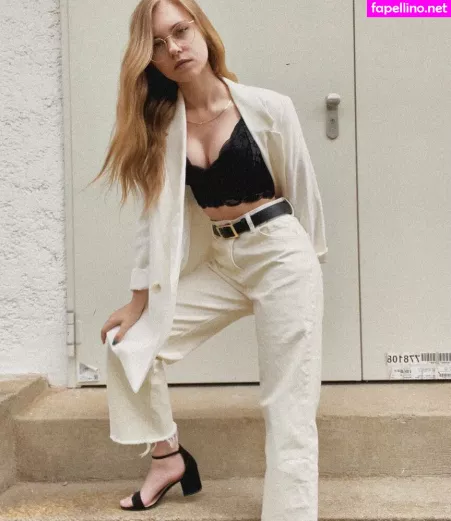 Anna Kauer OnlyFans Thumbnail #2rYWfpd5HQ