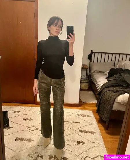 Anna Khachiyan OnlyFans Thumbnail #62yggWKU29