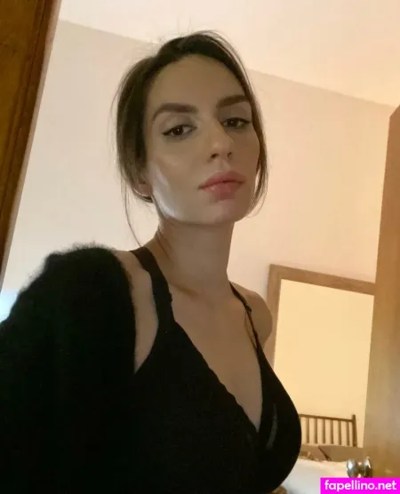 Anna Khachiyan OnlyFans Thumbnail #utFBk0myXd