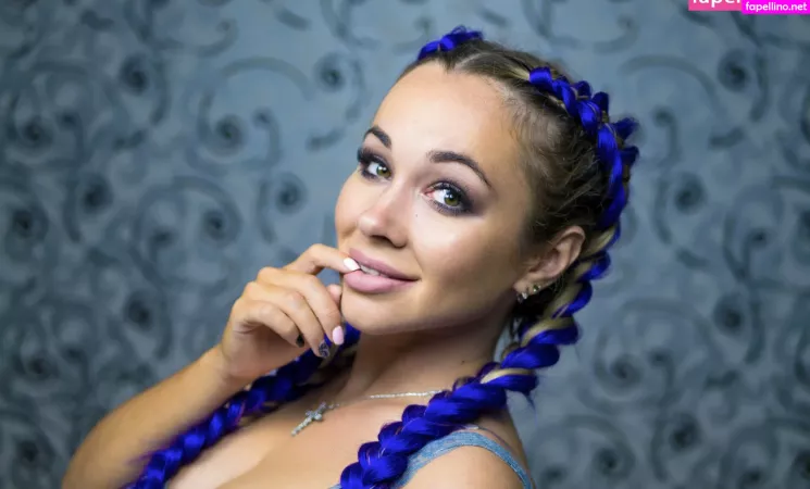 Anna Kostenko OnlyFans Thumbnail #0J8ZbMNVPg