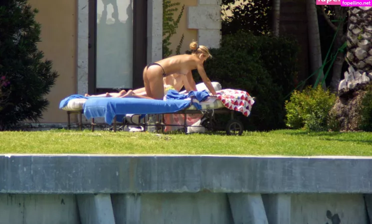 Anna Kournikova OnlyFans Thumbnail #2HUHgxRegl