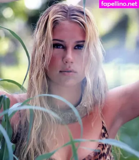 Anna Kournikova OnlyFans Thumbnail #OBgDPnwIU7