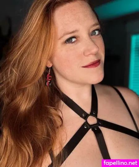 Anna Lally OnlyFans Thumbnail #1QHwq1kTRt