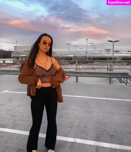 Anna Langley OnlyFans Thumbnail #0WNcVzyWPN