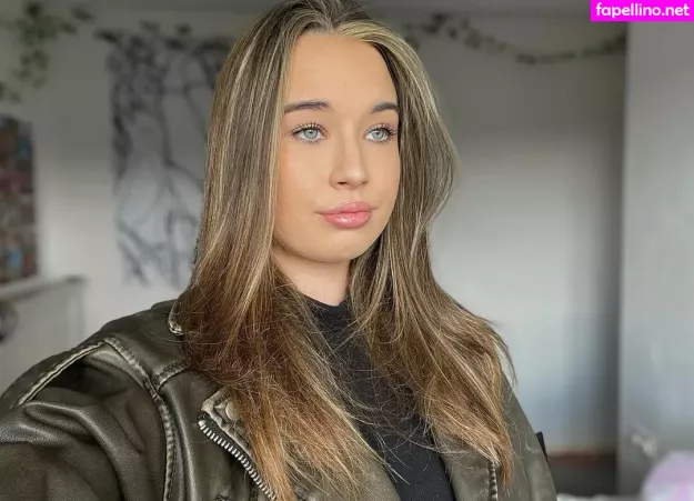 Anna Langley OnlyFans Thumbnail #UJ9Tkj6ayY