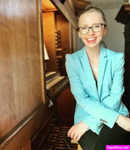 Anna Lapwood OnlyFans Thumbnail #1jLXhrATuY