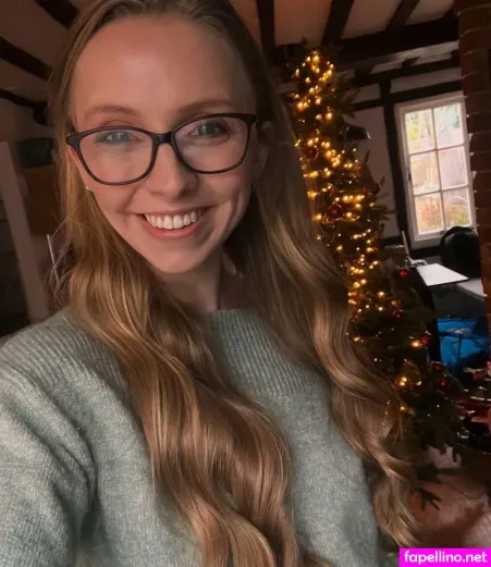 Anna Lapwood OnlyFans Thumbnail #4EsbcI7eQU