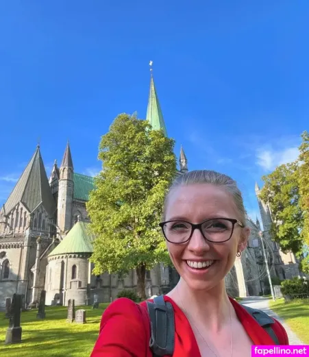 Anna Lapwood OnlyFans Thumbnail #Lobs5hrWuV