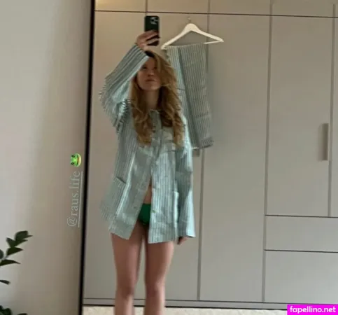 Anna Lena Klenke OnlyFans Thumbnail #0pmRA6uP2H