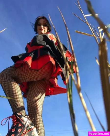 Anna Luvs21 OnlyFans Thumbnail #6LL8RDliRD