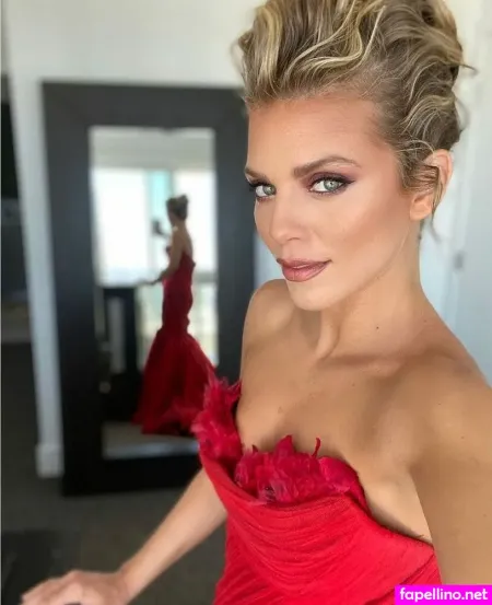 Anna Lynne Main Profile Photo