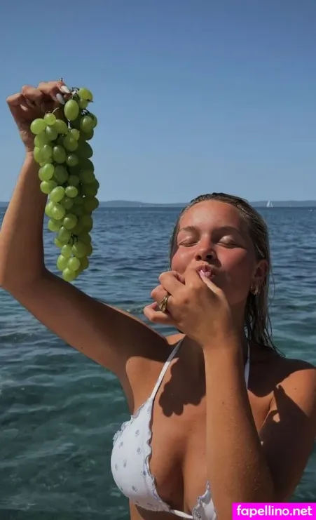 Anna Maria Schimanski OnlyFans Thumbnail #DnnbH4CQ2y