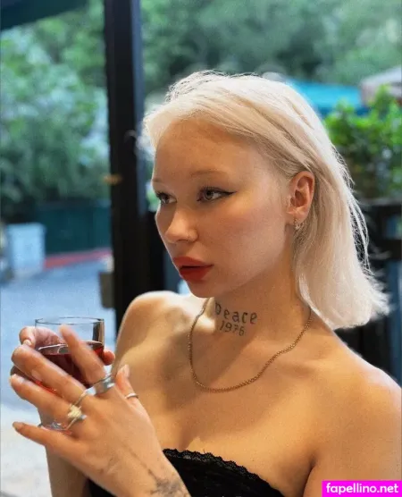 Anna Mariie OnlyFans Thumbnail #AGAGKJ156J