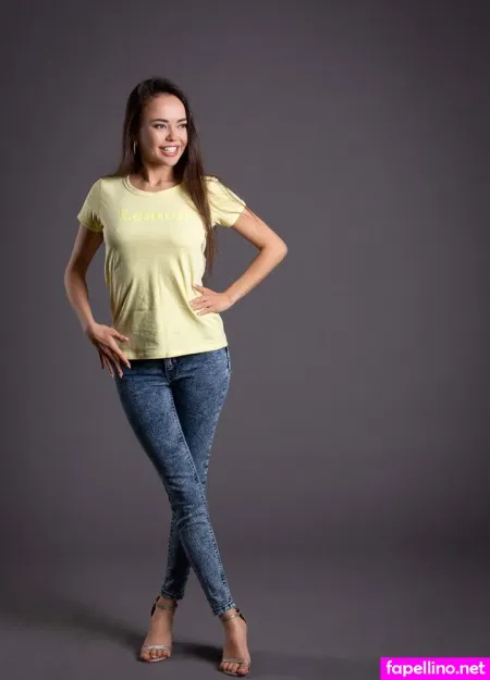 Anna Moon OnlyFans Thumbnail #8Vsyz1opaP