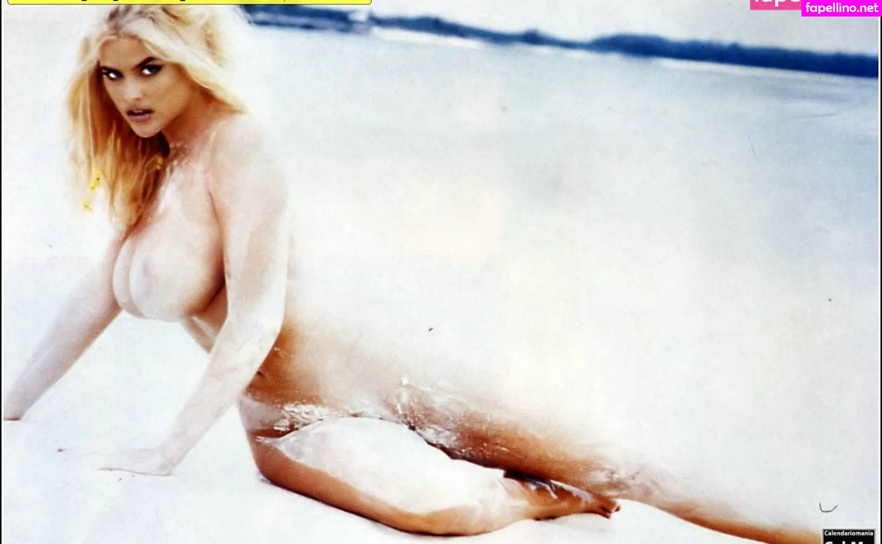 annanicolesmithofficial, gothannanicolesmith Nude Leaked OnlyFans Photo #4n9DsUBssv