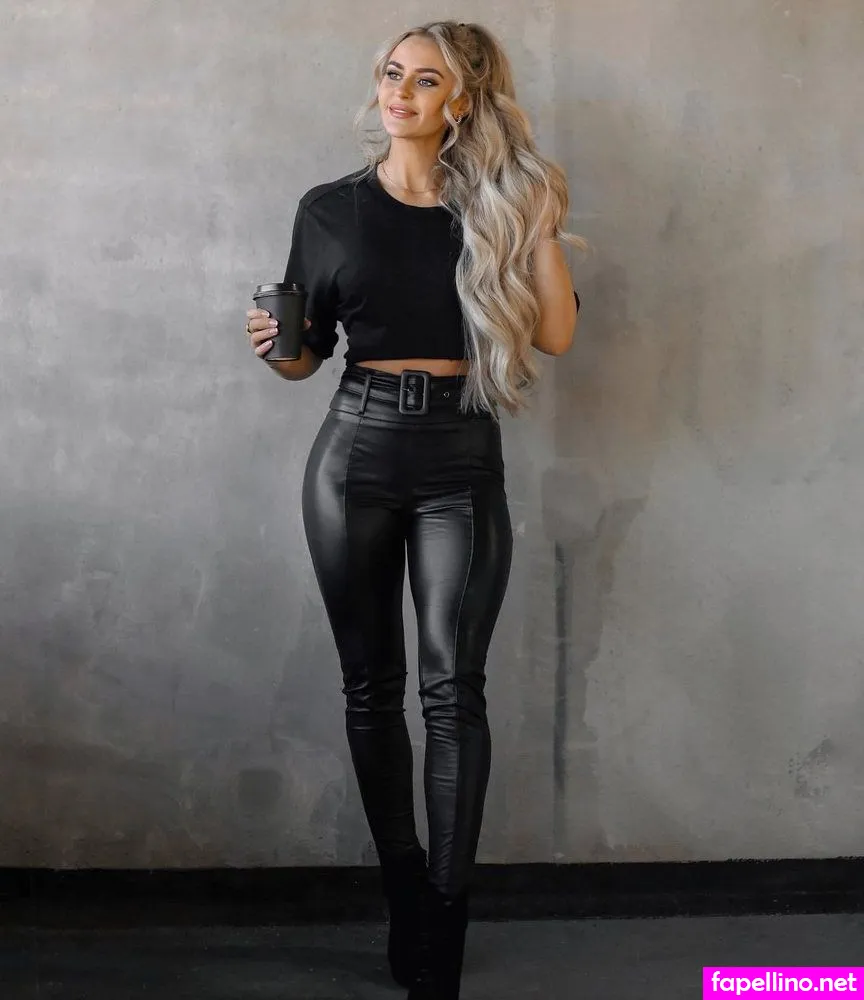 annanystrom, annanystromof Nude Leaked OnlyFans Photo #0RPzLS0QnX