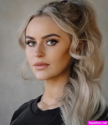 Anna Nystrom OnlyFans Thumbnail #X1lAAfBed7