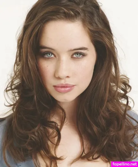 Anna Popplewell Main Profile Photo