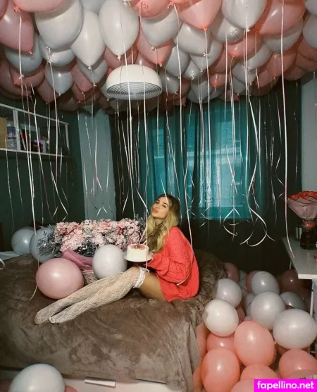 Anna Porkov OnlyFans Thumbnail #L2PTomDN1m