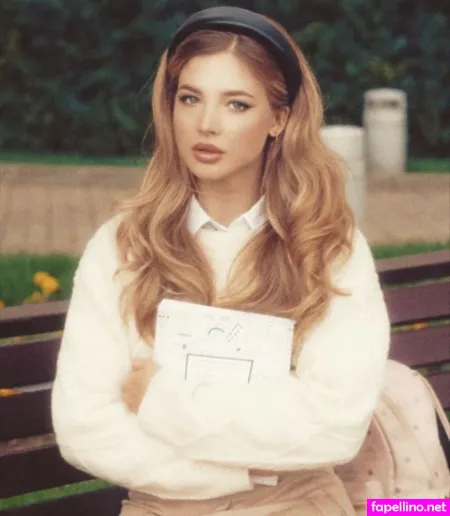 Anna Porkov OnlyFans Thumbnail #YG5g5waiAc