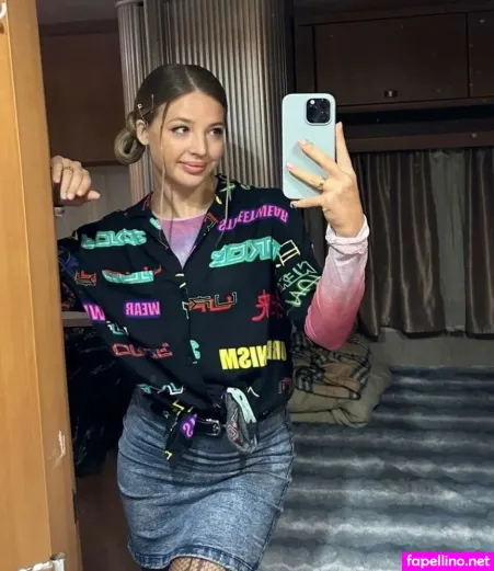 Anna Porkov OnlyFans Thumbnail #h2VG8Byohi