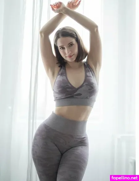 Anna Rdei OnlyFans Thumbnail #d0HUhbkIMC