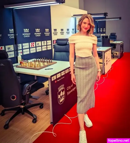 Anna Rudolf OnlyFans Thumbnail #KMMc2yno5M