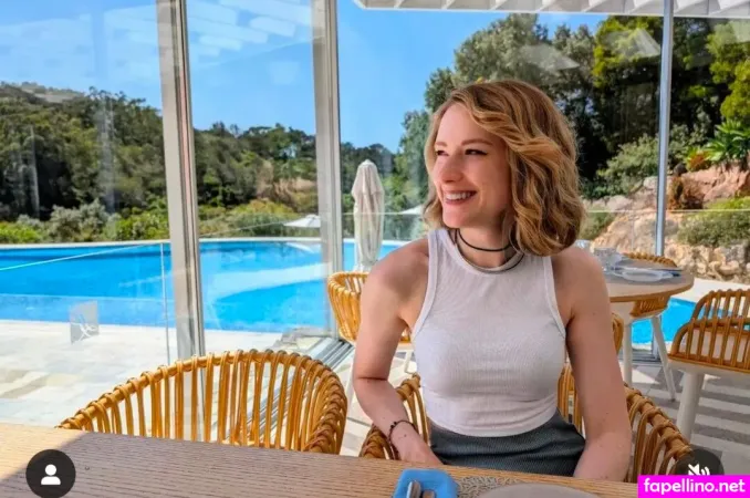 Anna Rudolf OnlyFans Thumbnail #tOWf6UZd9c