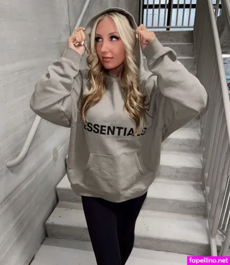 Anna Schmid OnlyFans Thumbnail #nDtfCfTVpJ