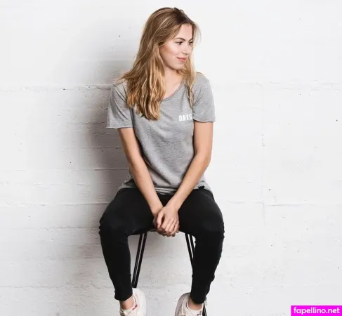 Anna Seidel OnlyFans Thumbnail #u41pw1xR8z