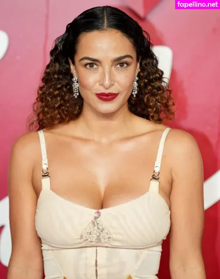 Anna Shaffer OnlyFans Thumbnail #D2rCGPXXwC