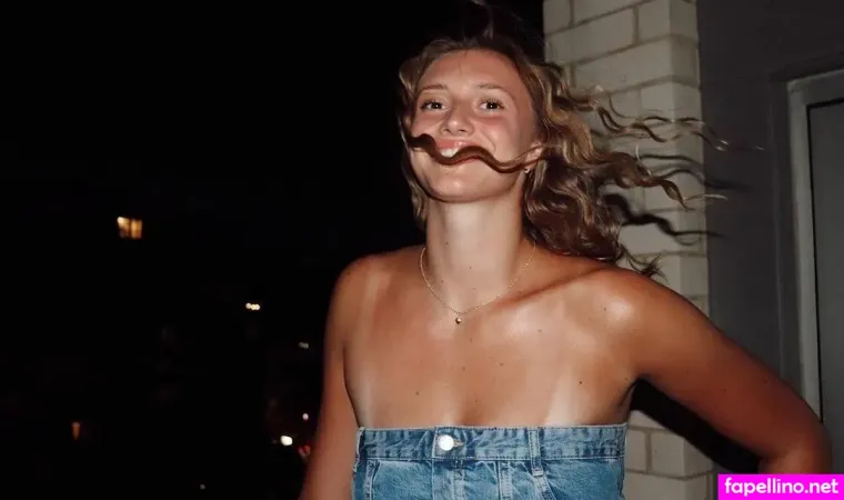 Anna Smrek OnlyFans Thumbnail #BFTQBoZmXS