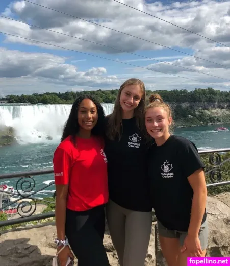 Anna Smrek OnlyFans Thumbnail #RpcqZZudmZ