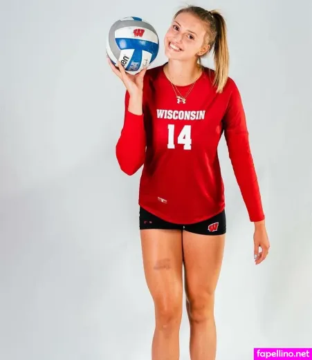 Anna Smrek OnlyFans Thumbnail #rZ1sbIUNKV