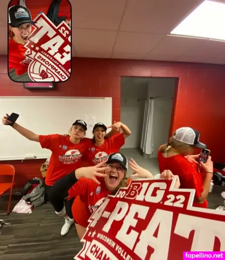 Anna Smrek OnlyFans Thumbnail #uAlZxjYtr5