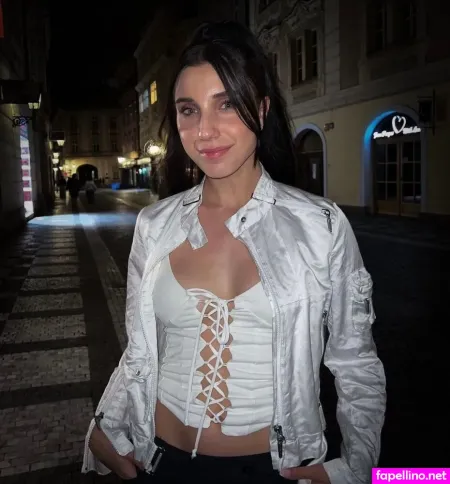 Anna Sophie OnlyFans Thumbnail #iZY9wwi1jw