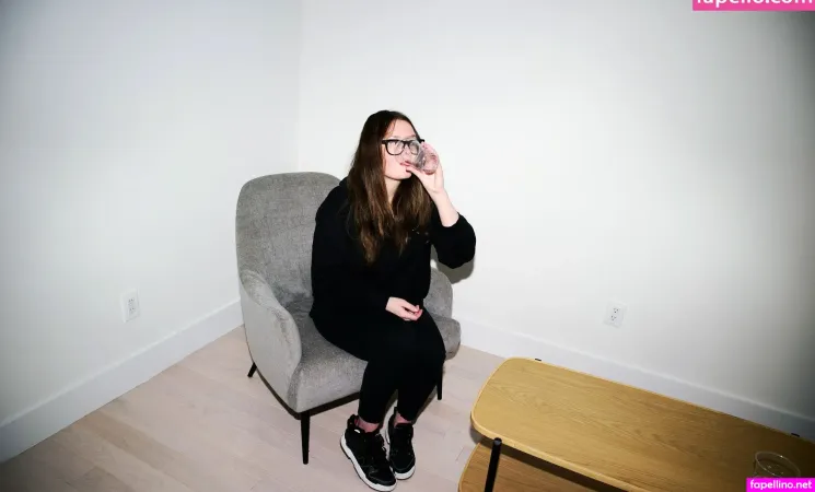 Anna Sorokin OnlyFans Thumbnail #npafCxvbsH