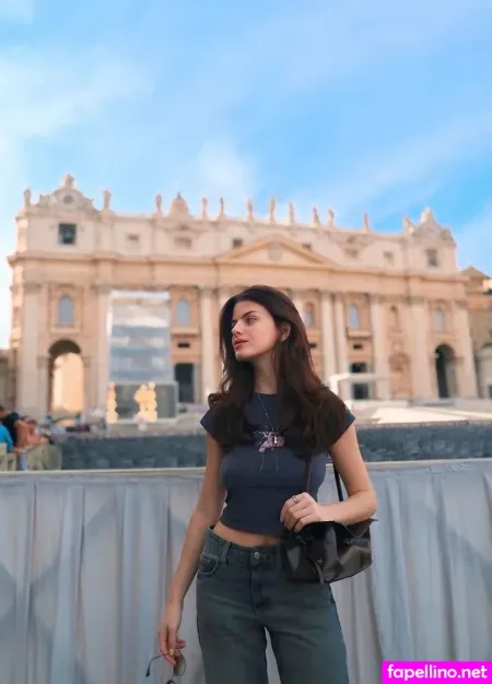 Anna Starlet Main Profile Photo