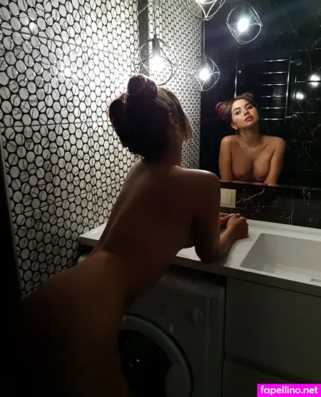 Anna Trandyusha OnlyFans Thumbnail #Lyu5LunrcE