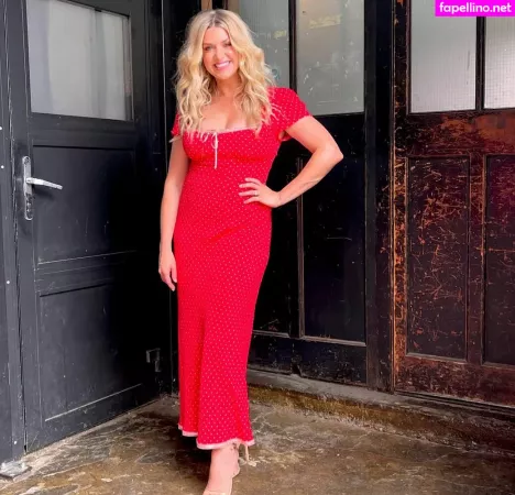 Anna Williamson OnlyFans Thumbnail #Lyv5aMhP3b