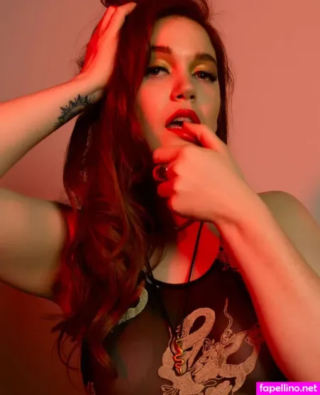 Anna Wise Main Profile Photo