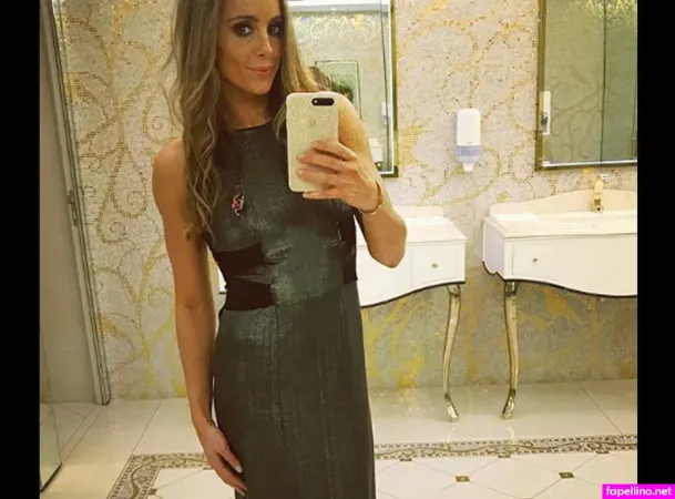 Anna Woolhouse OnlyFans Thumbnail #2diXWrIrfP