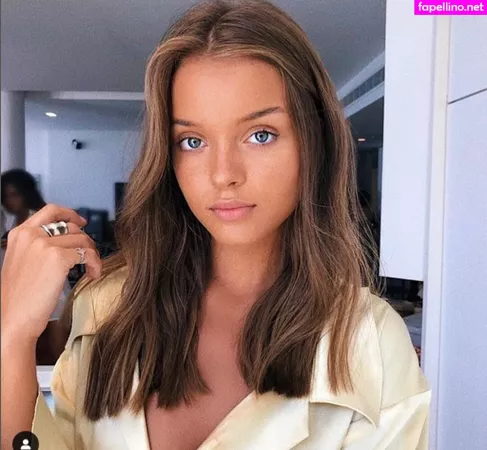 Anna Zak OnlyFans Thumbnail #0GcZqY78rD