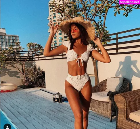 Anna Zak OnlyFans Thumbnail #P6yFkfhC5b