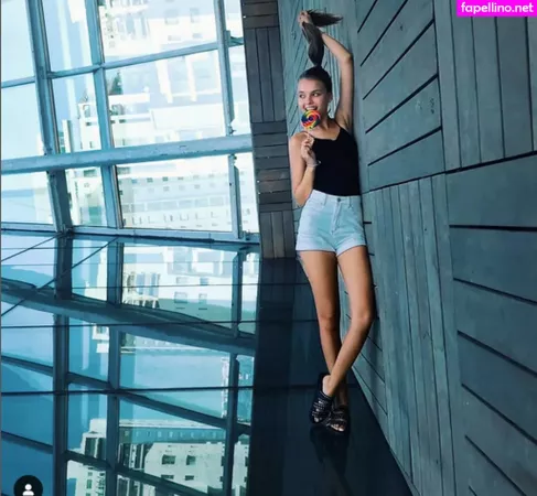 Anna Zak OnlyFans Thumbnail #SQ5crbyji0